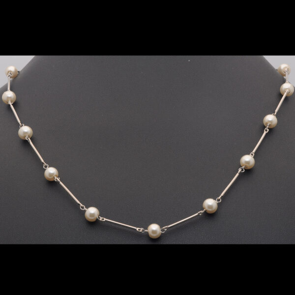 Gehna Jaipur Pearl Chain With Silver Elements For Girls & Women CM-1172