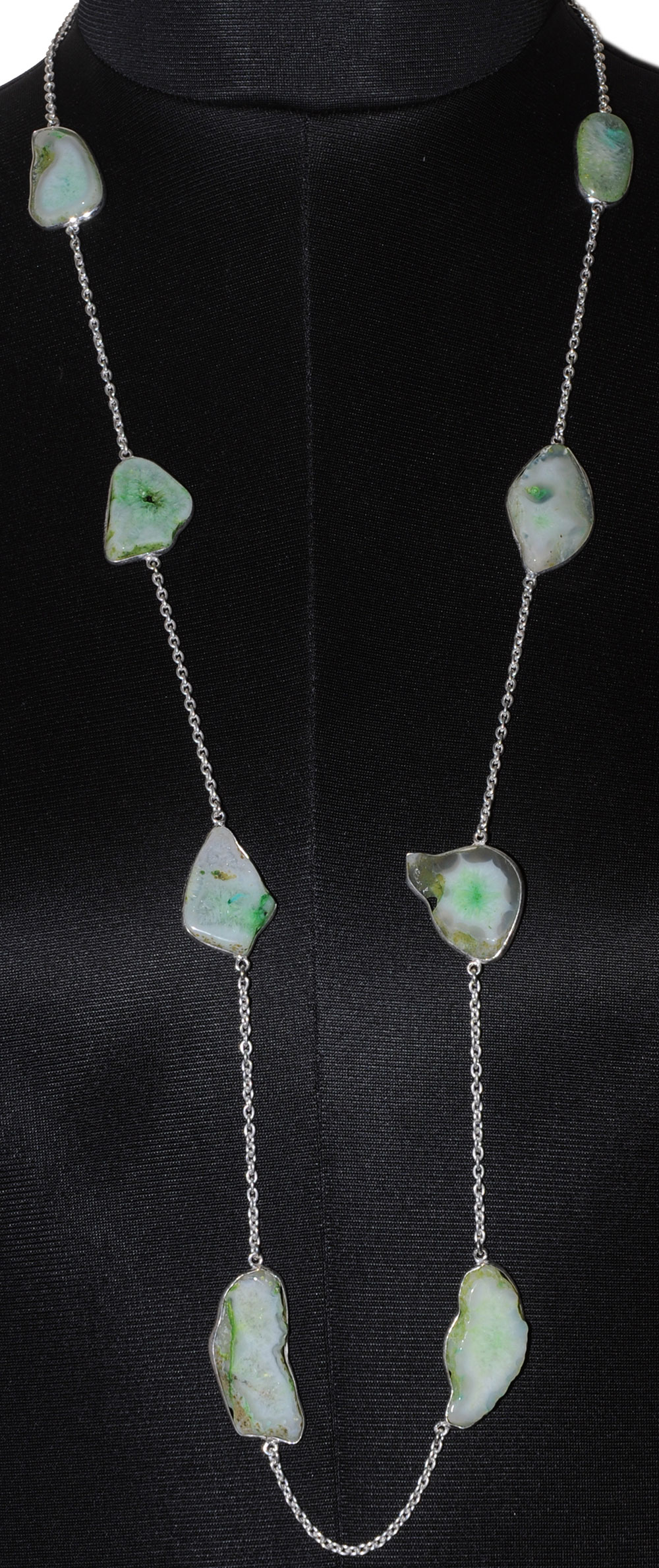 Green Agate Gemstone Studded Chain In . Sterling Silver Overlay