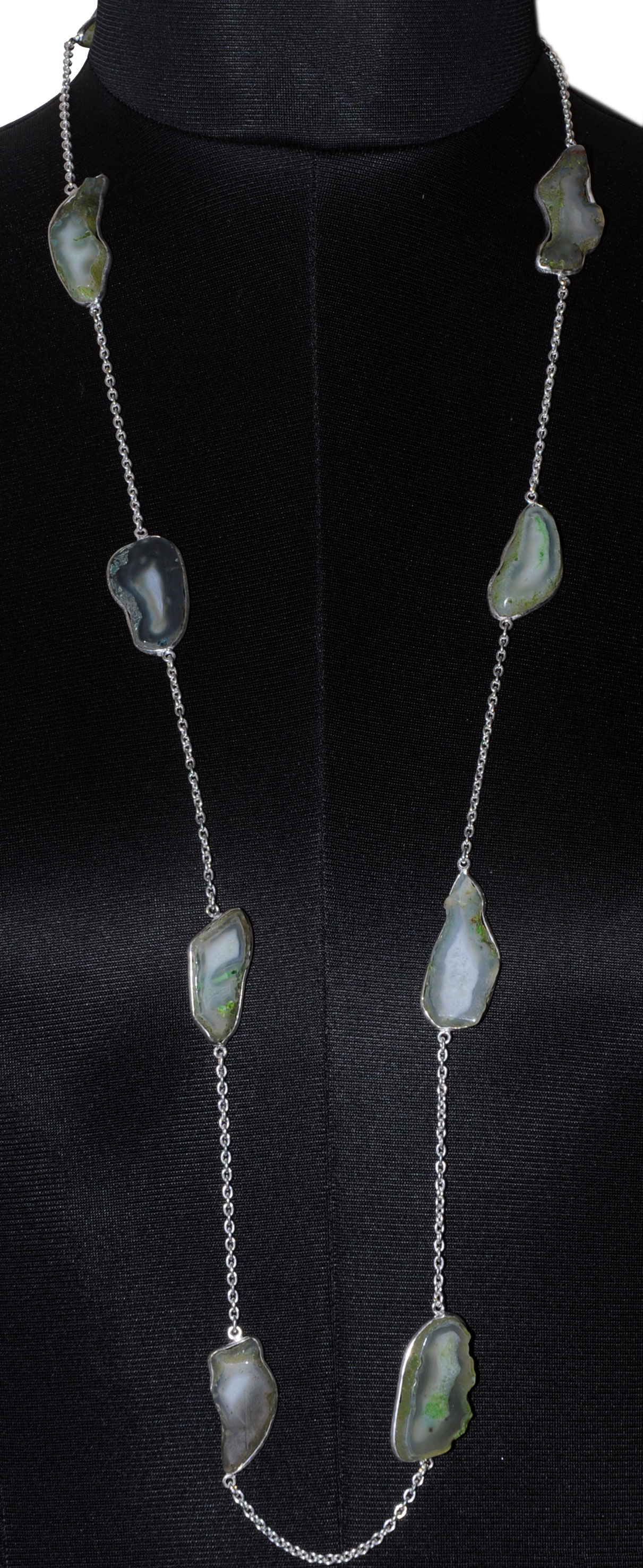 Green Agate Gemstone Studded Chain In . Sterling Silver Overlay