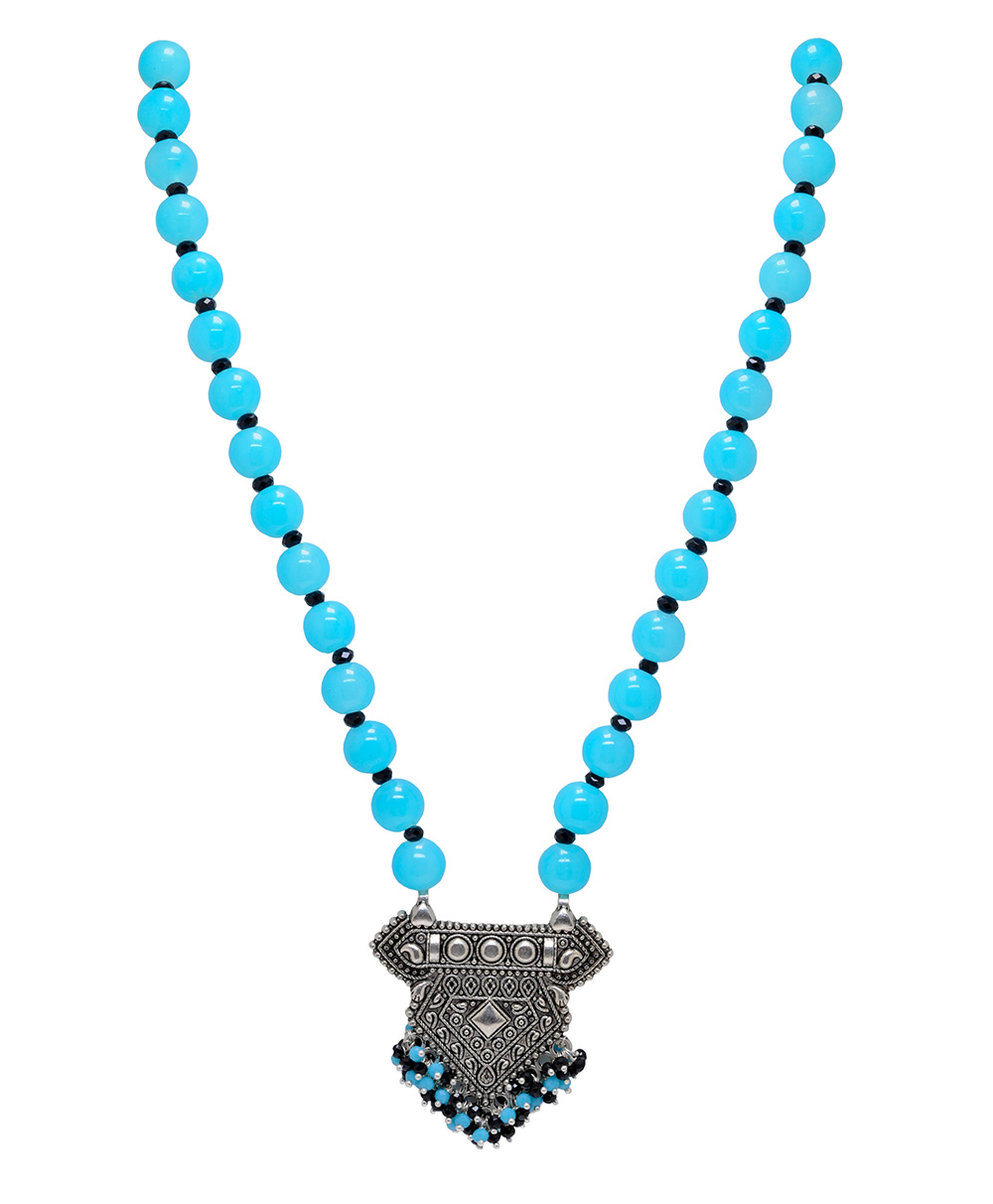 black spinel & blue chalcedony bead necklace with pendant