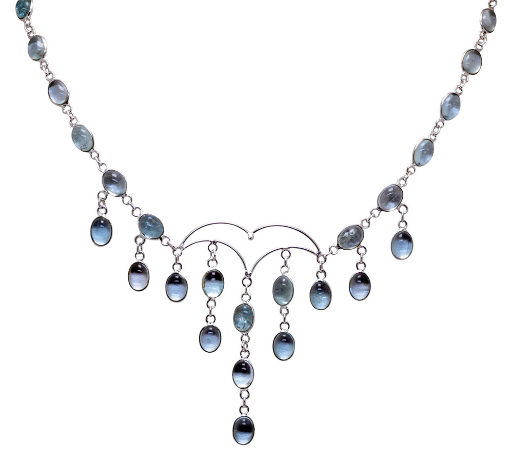 Natural aquamarine gemstone studded necklace
