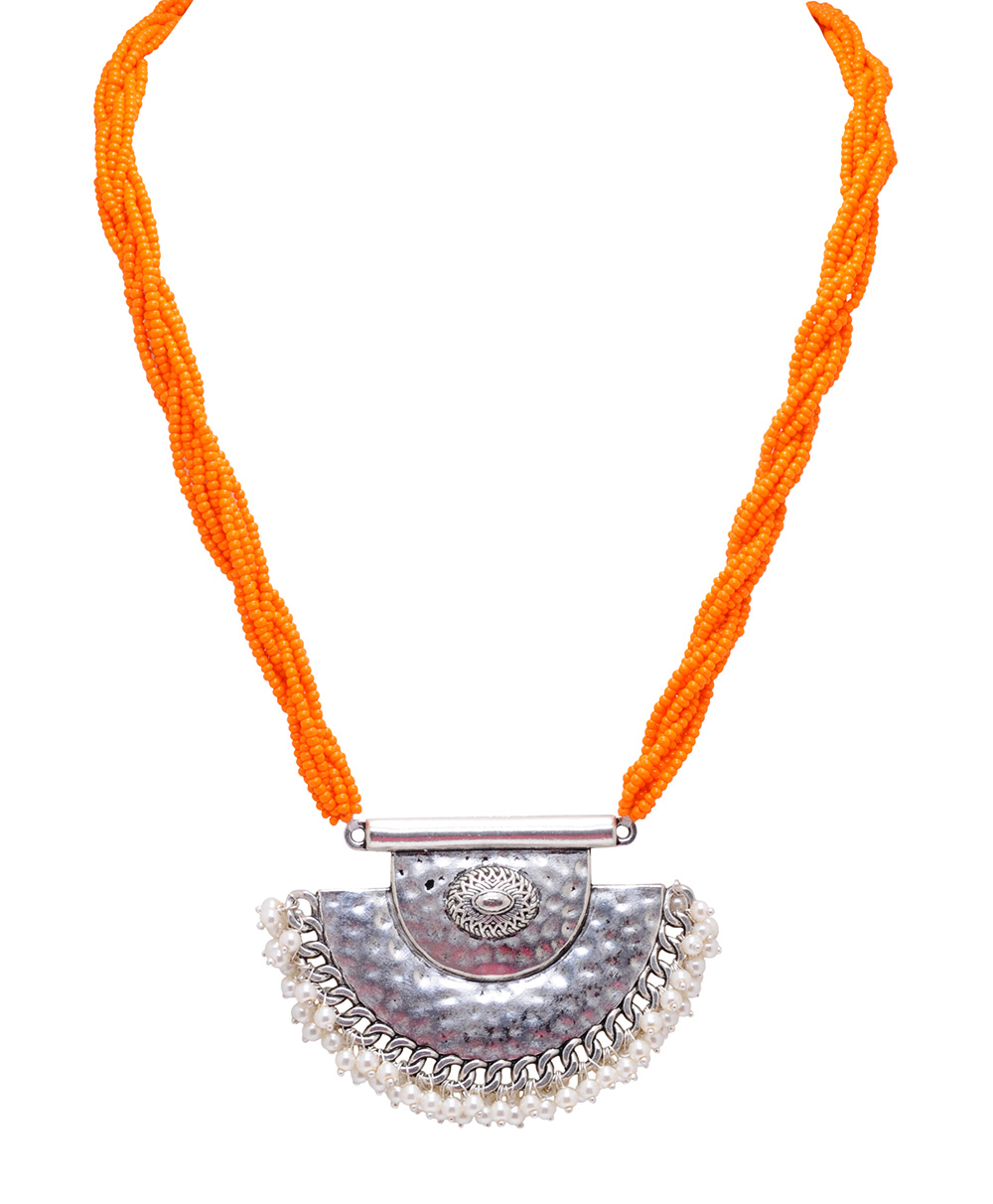 arch shape pendant knotted with pearl attached with orange color beads
