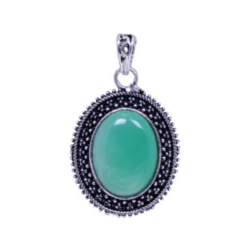 green jade gemstone studded oval shape pendant