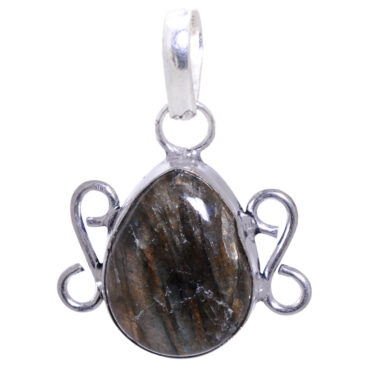 Labradorite  gemstone pendant in 925 sterling silver overlay metal