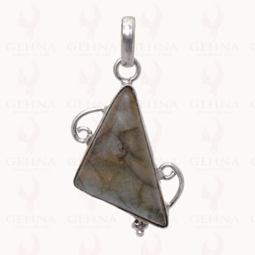 Labradorite Gemstone Pendant In .925 Sterling Silver Overlay Metal GP2796
