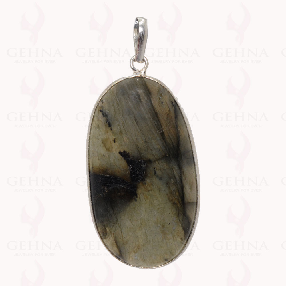 Labradorite Gemstone Pendant In .925 Sterling Silver Overlay Metal GP2937