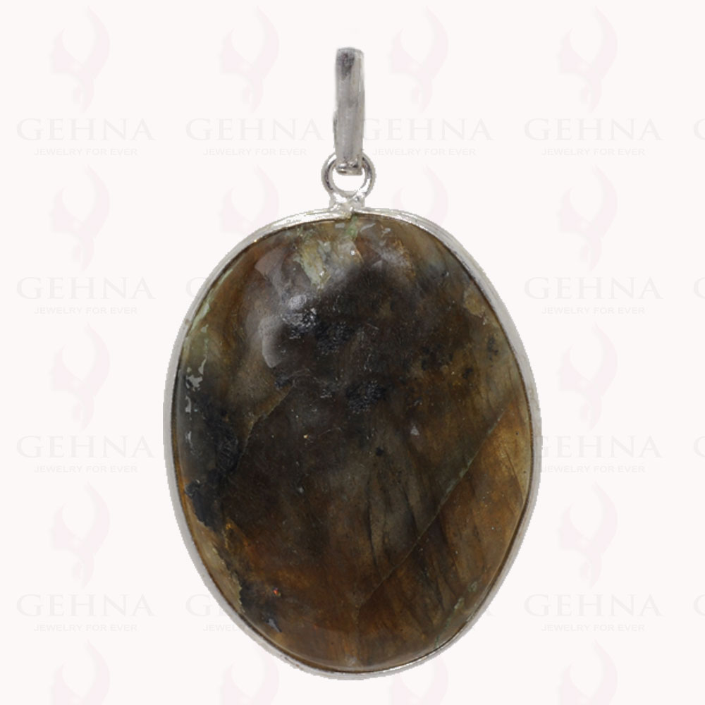 Labradorite Gemstone Pendant In .925 Sterling Silver Overlay Metal GP3020
