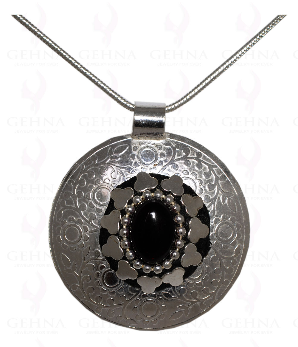 Red Garnet Gemstone Pendant In .925 Sterling Silver Overlay Metal GP3057