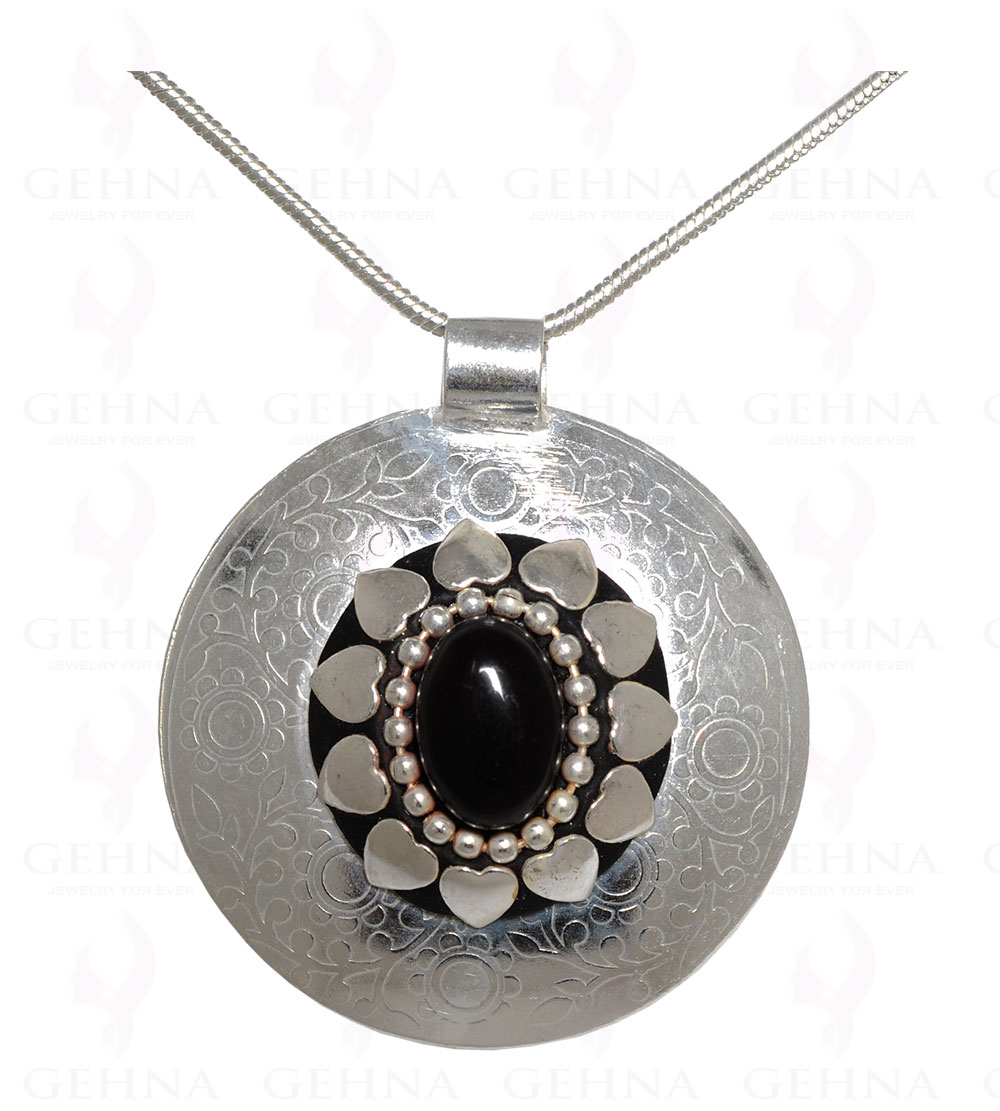 Red Garnet Gemstone Pendant In .925 Sterling Silver Overlay Metal GP3068