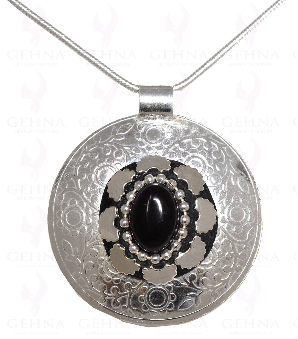 Red Garnet Gemstone Pendant In .925 Sterling Silver Overlay Metal GP3085