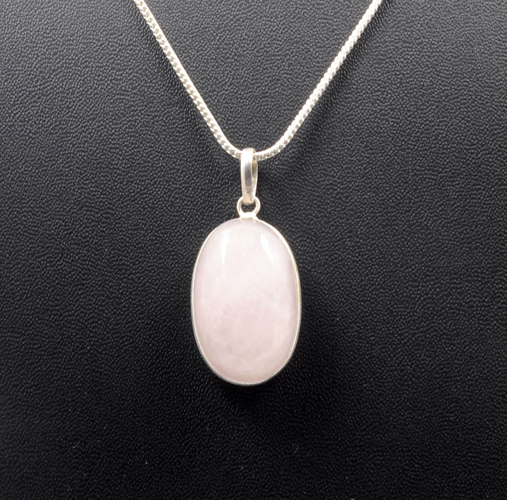 Pink Chalcedony Oval Shape Stone Studded Silver Plated Pendant GP4733
