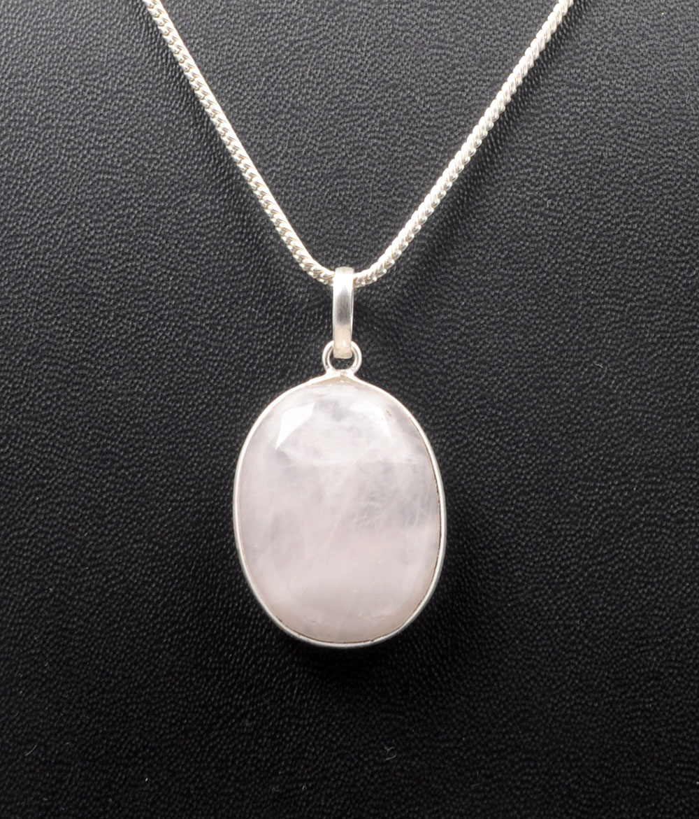Rose Quartz Oval Shape Stone Studded Silver Plated Pendant GP4759
