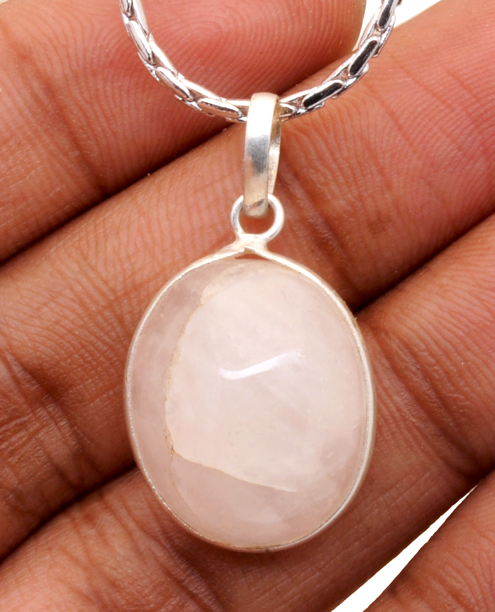 Rose Quartz Oval Shape Stone Studded Silver Plated Pendant GP4781