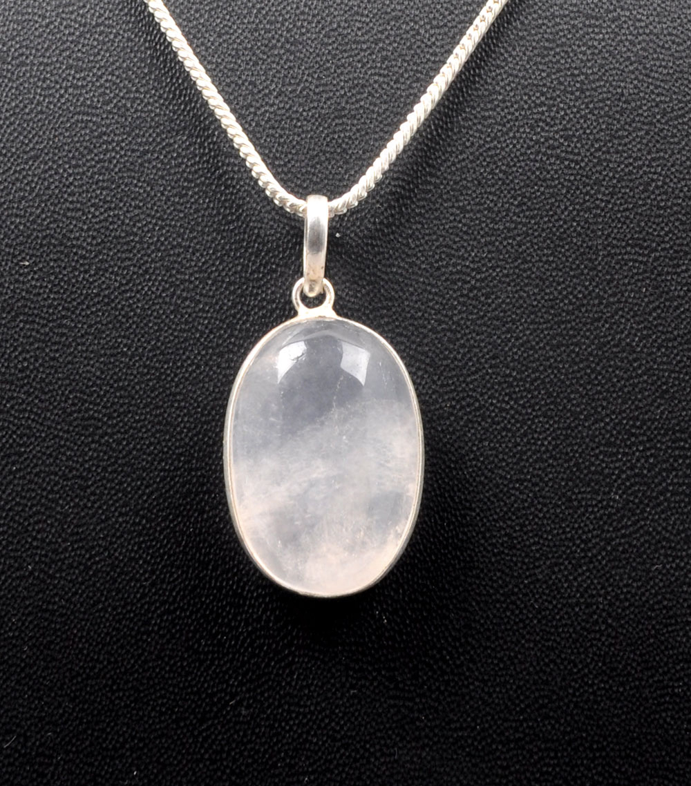 Rose Quartz Oval Shape Stone Studded Silver Plated Pendant GP4793