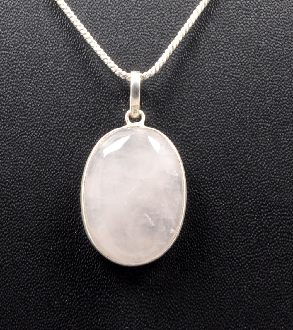 Rose Quartz Oval Shape Stone Studded Silver Plated Pendant GP4798