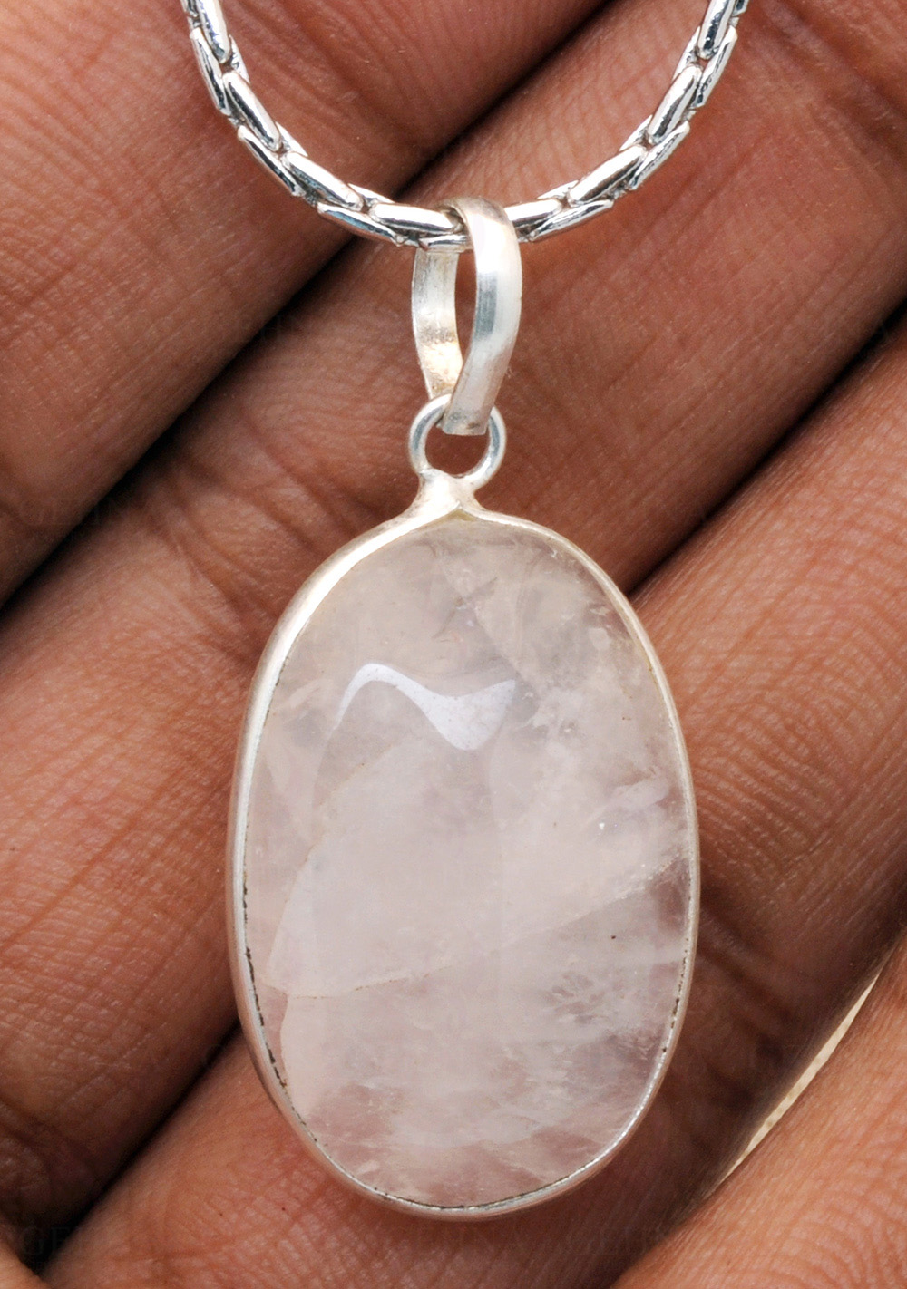 Rose Quartz Oval Shape Stone Studded Silver Plated Pendant GP4803