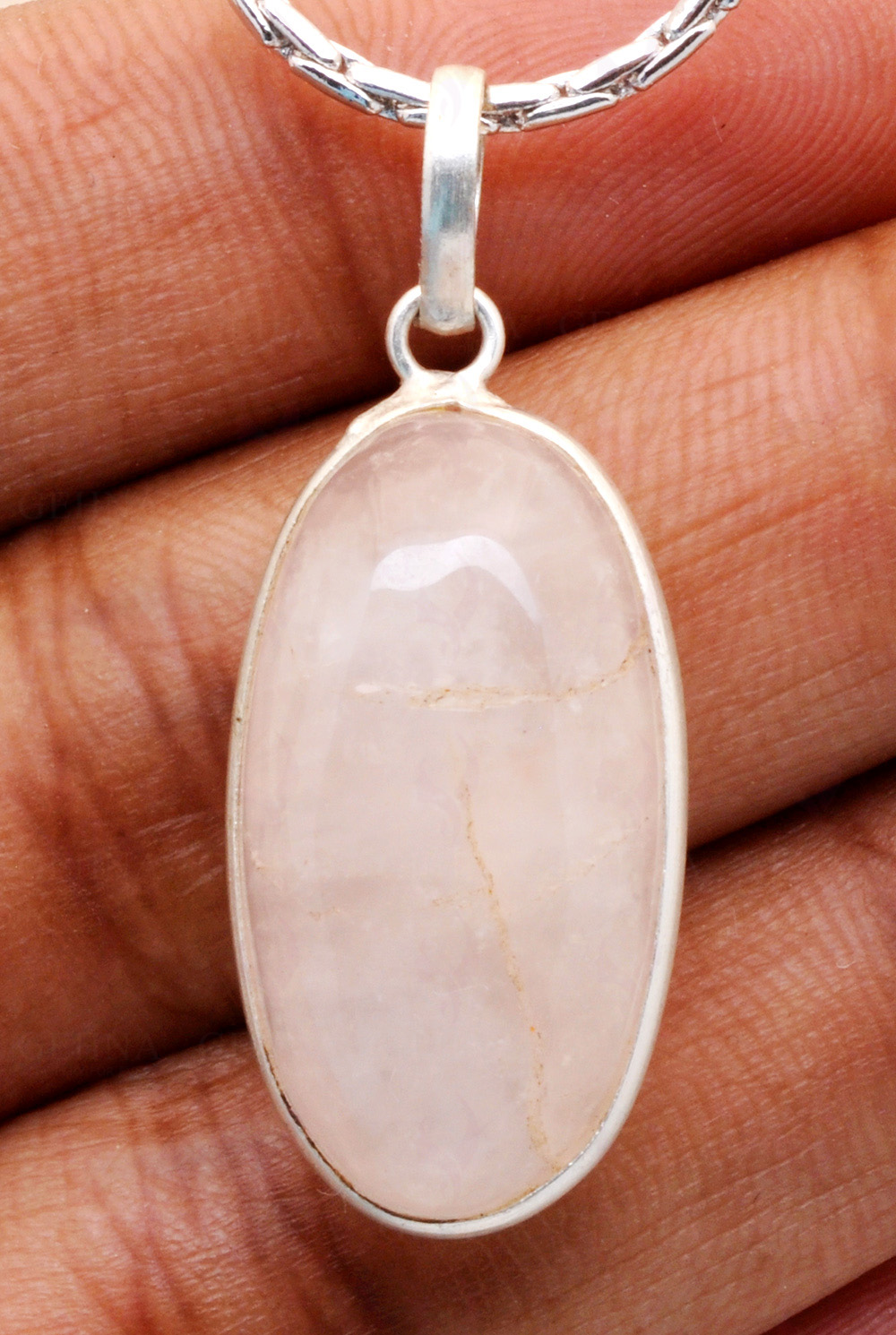 Rose Quartz Oval Shape Stone Studded Silver Plated Pendant GP4806