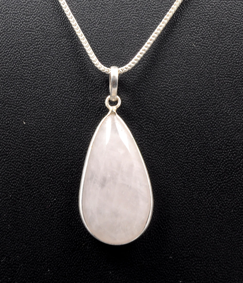 Rose Quartz Pear Shape Stone Studded Silver Plated Pendant GP4826