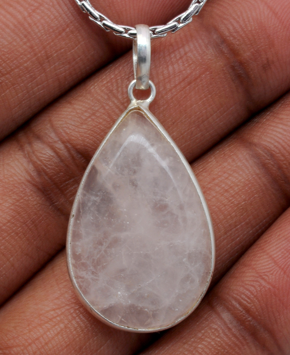 Rose Quartz Oval Shape Stone Studded Silver Plated Pendant GP4829