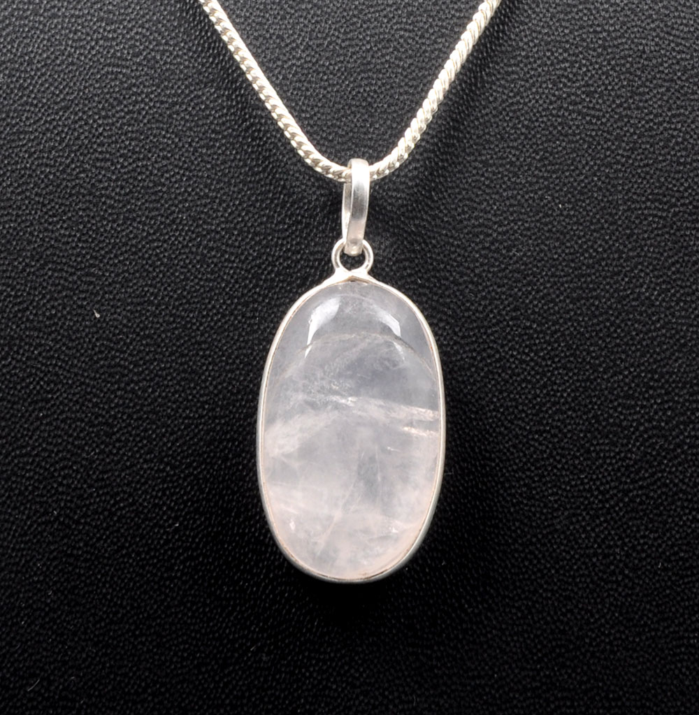 Rose Quartz Oval Shape Stone Studded Silver Plated Pendant GP4832