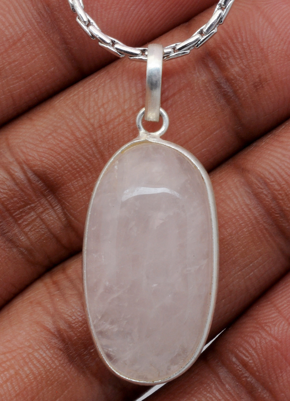 Rose Quartz Oval Shape Stone Studded Silver Plated Pendant GP4849