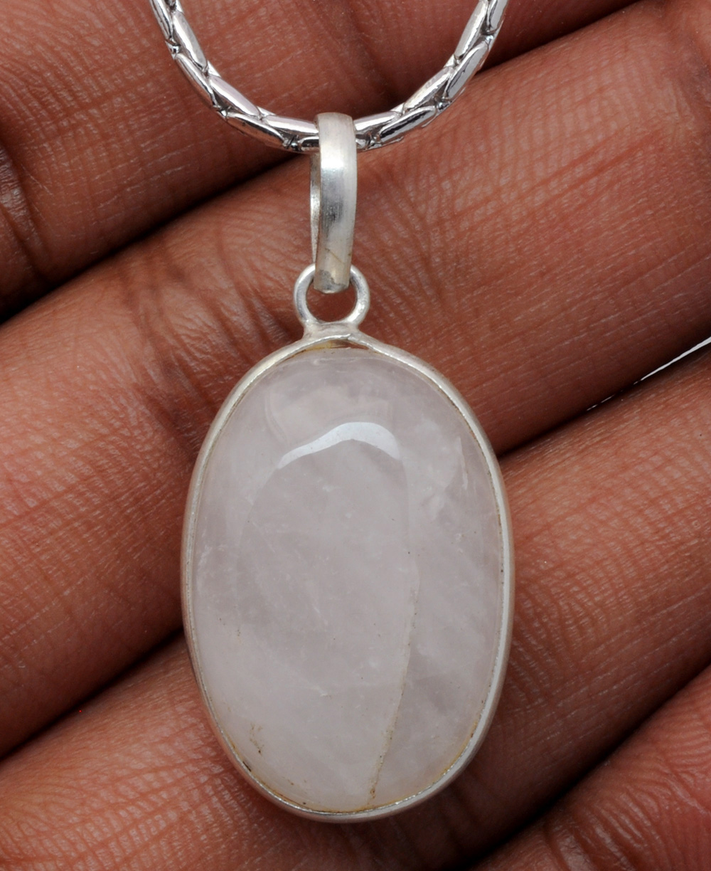 Rose Quartz Oval Shape Stone Studded Silver Plated Pendant GP4856