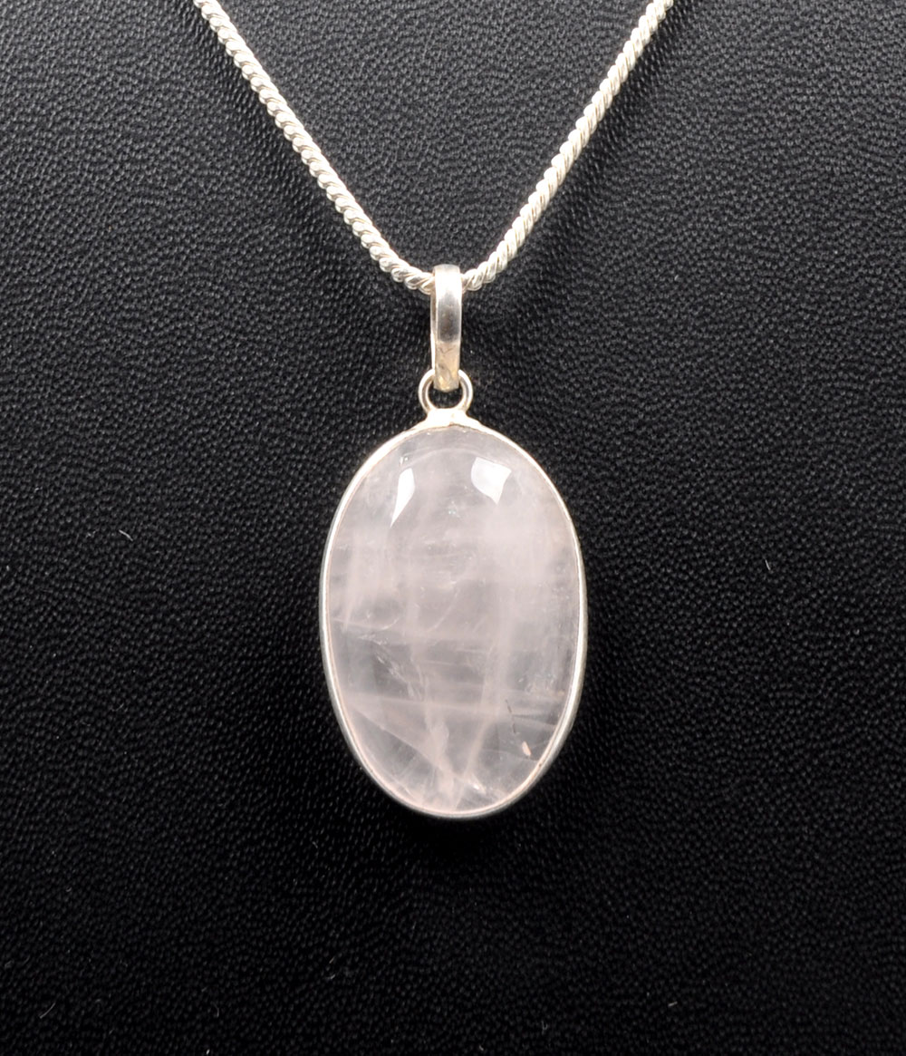 Rose Quartz Oval Shape Stone Studded Silver Plated Pendant GP4863