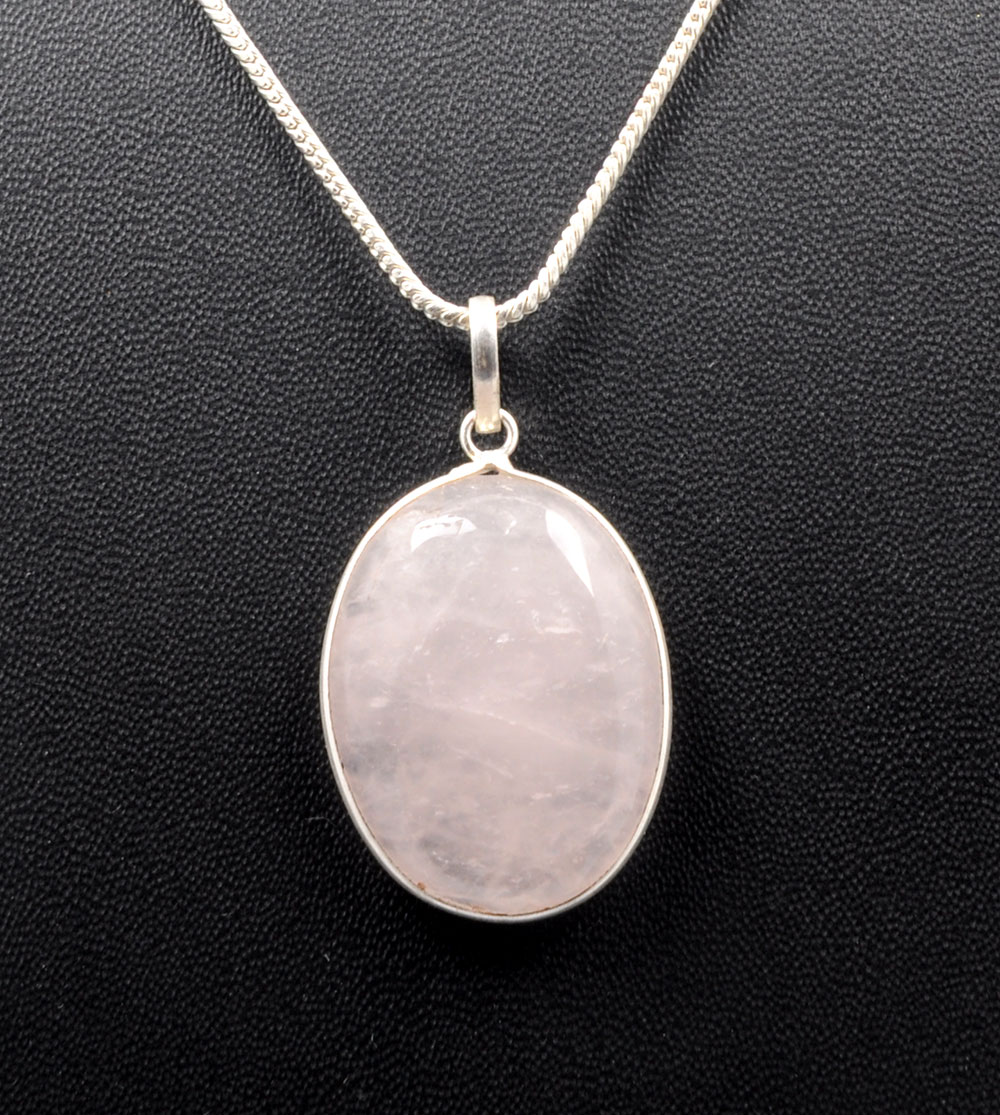 Pink Chalcedony Oval Shape Stone Studded Silver Plated Pendant GP4873