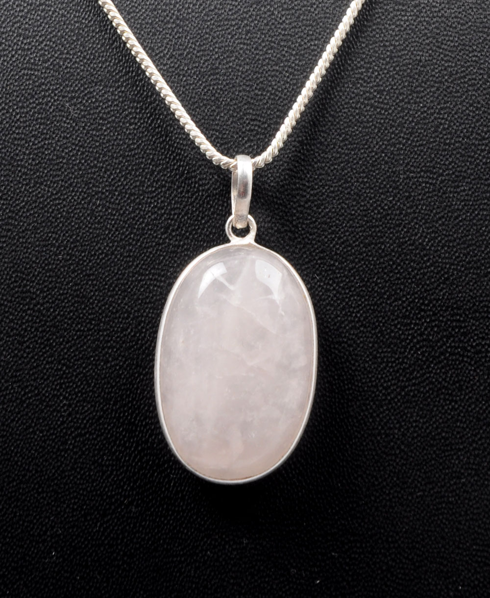 Rose Quartz Oval Shape Stone Studded Silver Plated Pendant GP4883