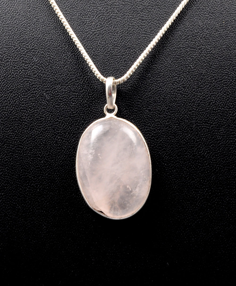 Rose Quartz Oval Shape Stone Studded Silver Plated Pendant GP4885