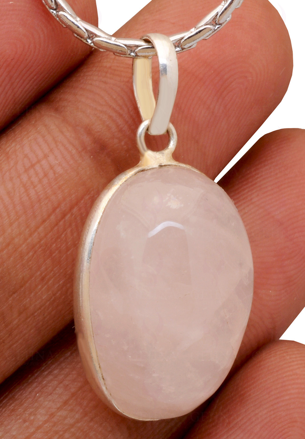 Rose Quartz Oval Shape Stone Studded Silver Plated Pendant GP4896