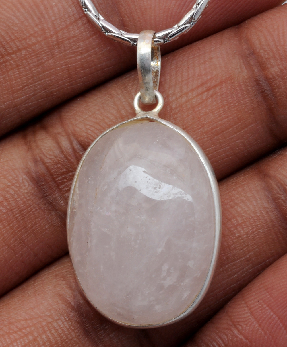 Rose Quartz Oval Shape Stone Studded Silver Plated Pendant GP4897