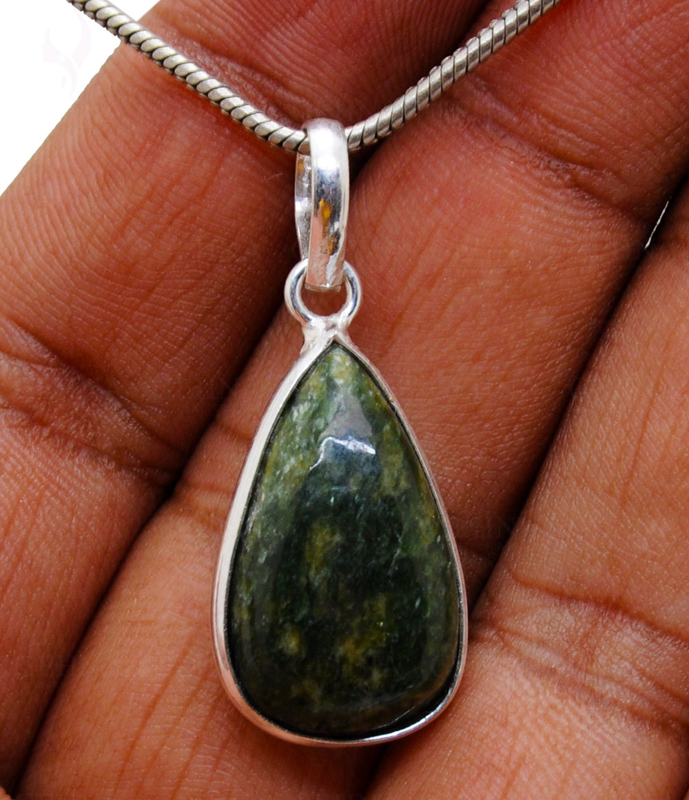 Green Jasper Gemstone Studded Pendant GP5076