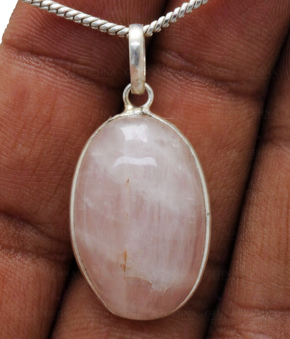 Rose Quartz Oval Shape Gemstone Studded Pendant – Gp5142