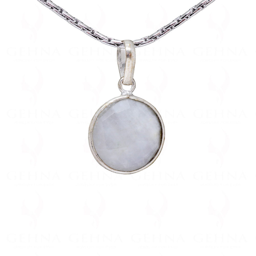 White Moonstone Round Shape Gemstone Studded Silver Pendant – Gp5164