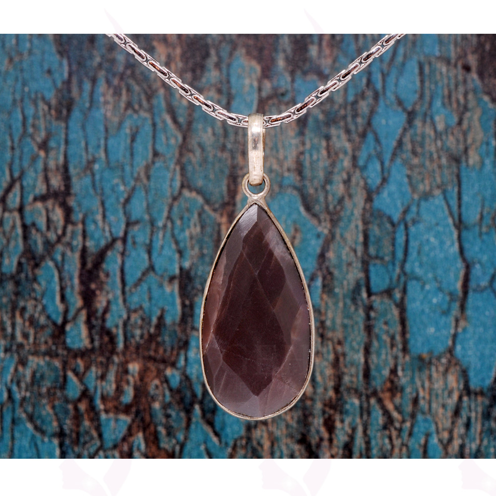 Grey Moonstone Pear Shape Gemstone Studded Silver Pendant – Gp5171