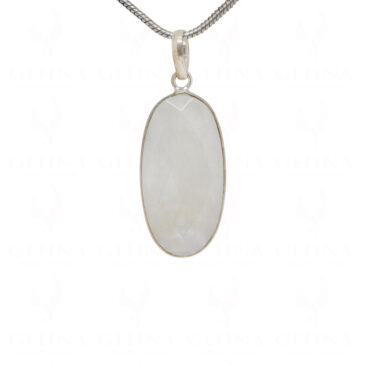 Moonstone Oval Shape Gemstone Studded Silver Pendant – Gp5191