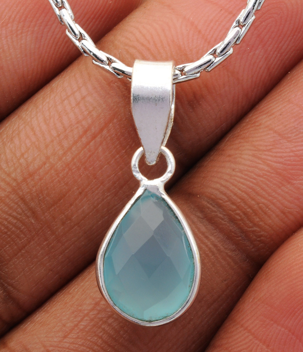 Chalcedony Pear Shape Gemstone Studded Silver Pendant – Gp5227