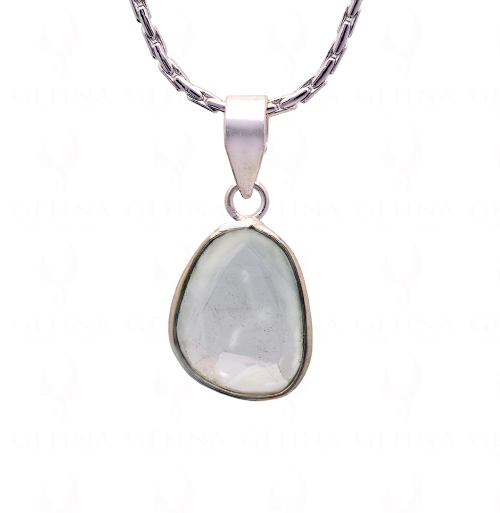 Sapphire Round Shape Gemstone Studded Silver Pendant – Gp5233