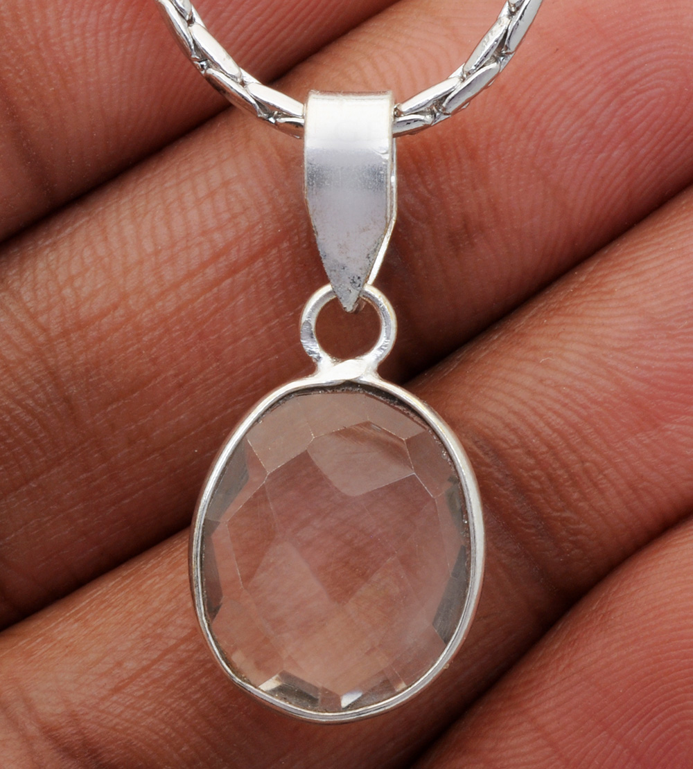 White Sapphire Round Shape Gemstone Studded Silver Pendant – Gp5237