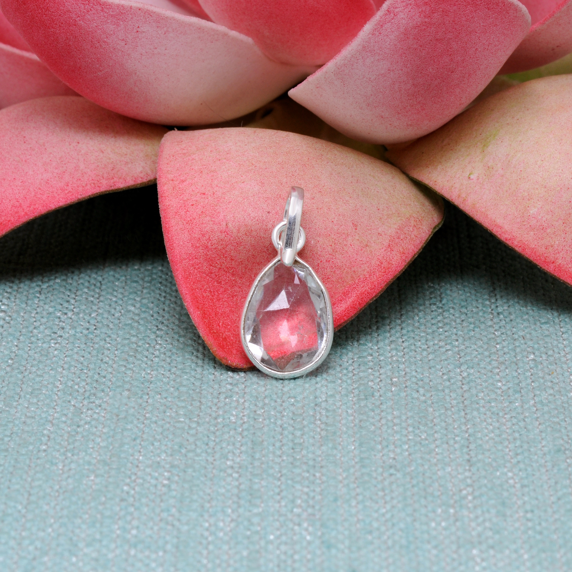 Rock Crystal Pear Shape Gemstone Studded Silver Pendant – Gp5254