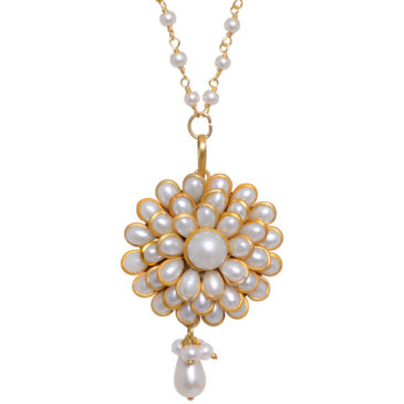 Pearl Studded Beautiful Flower Shape Pacchi Pendant Set